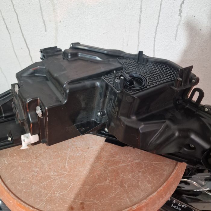 Toyota C-HR 2017 full led десен фар