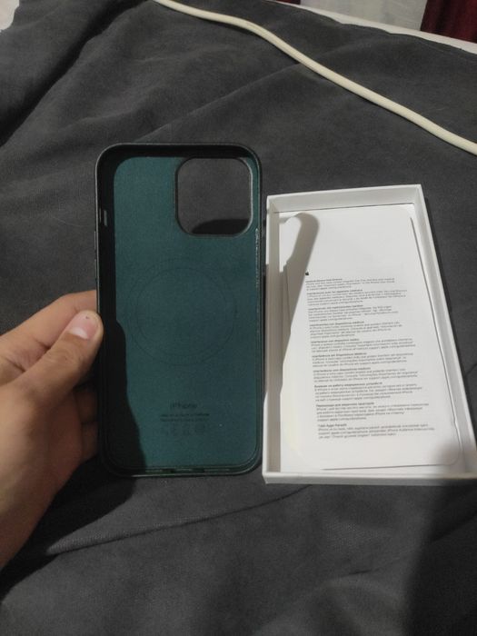 Два чехла для iPhone 13 pro Max