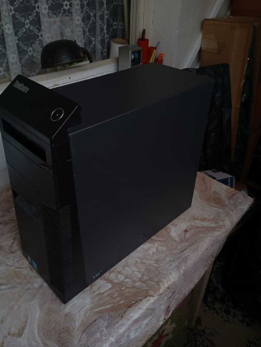 Calculator LENOVO ThinkCentre M82 Tower