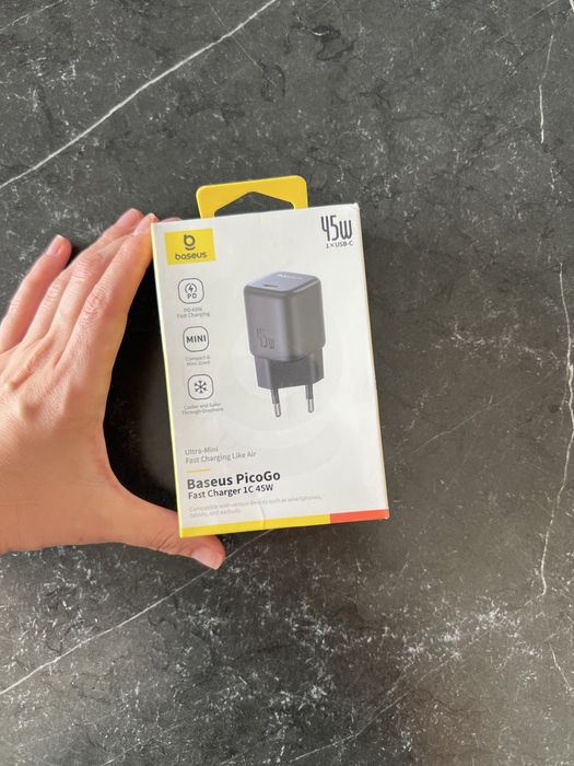 Зарядка для телефона Baseus GaN 45W. Новая
