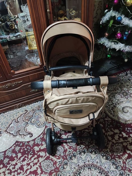 Янги коляска сотилади.