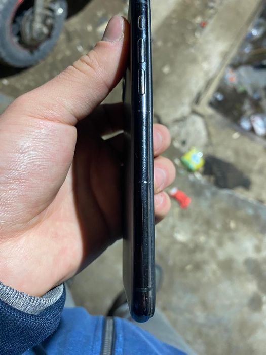 Iphone 11 pro  без гарантия
