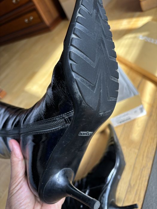 Сапоги Nursace лаковые 37 разм