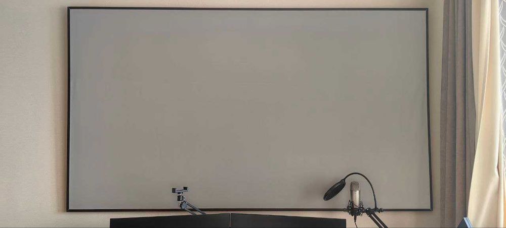 Экран для проектора, светоотражающий