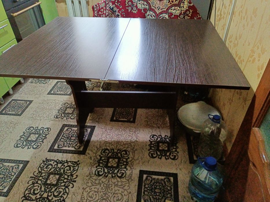 Продажа  кухонного стола