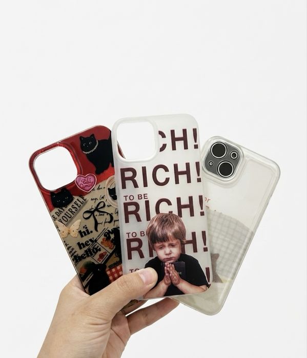Отдам за шоколадки три чехла на iphone 14