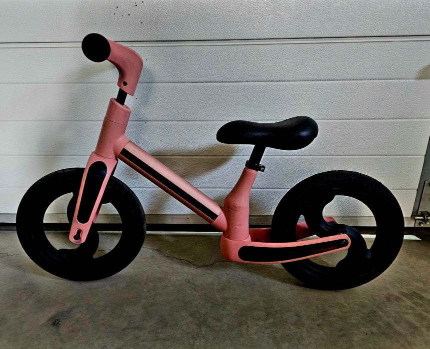 Bicicleta de echilibru fara pedale