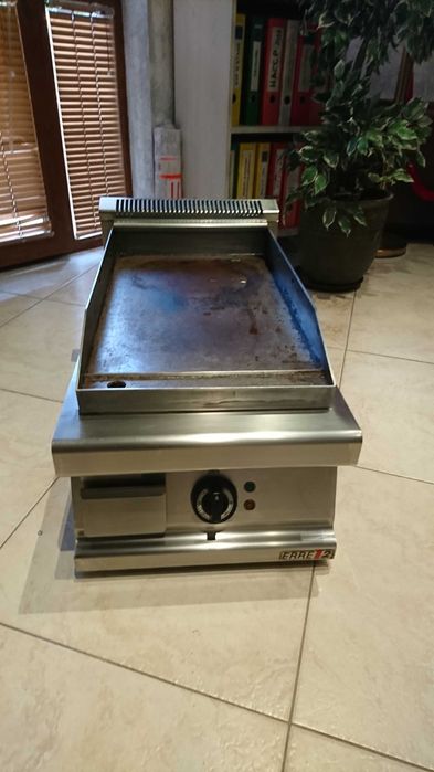 Грил плоча - гладка скара