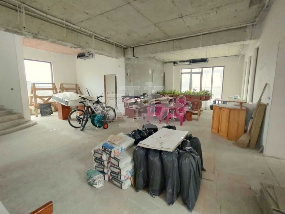 Продава се Къща в Добрич, Дружба 2 - 585 кв.м за 262 €/кв.м - Снимка #6