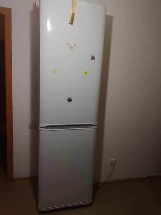 Срочно продам холодильник