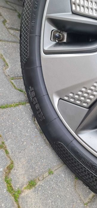 SET Anvelope VARA + IARNA 215/55R17 ( 199 lei / bucata )