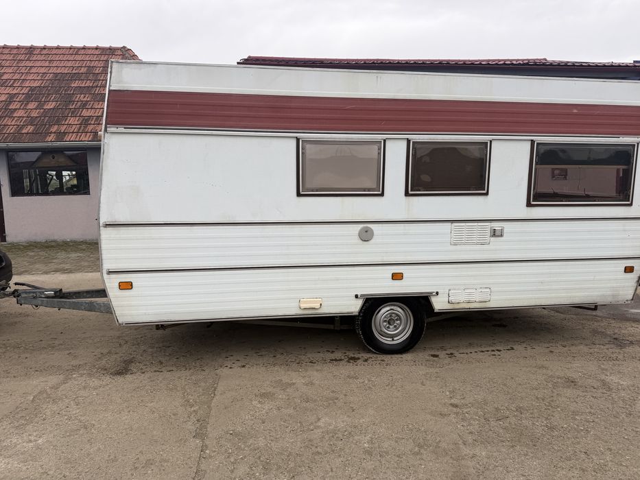 Vînd rulota fara acte 1450 euro