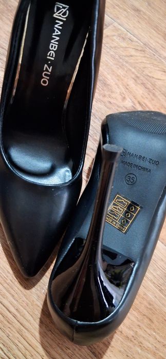 Туфли-лодочки - 9000 тг.