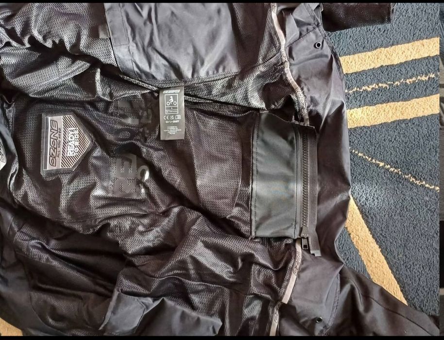 Vând geacă moto,textila ozone marimea XS