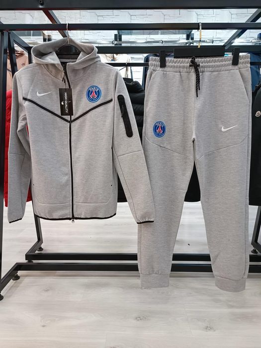 Мъжки екипи Nike