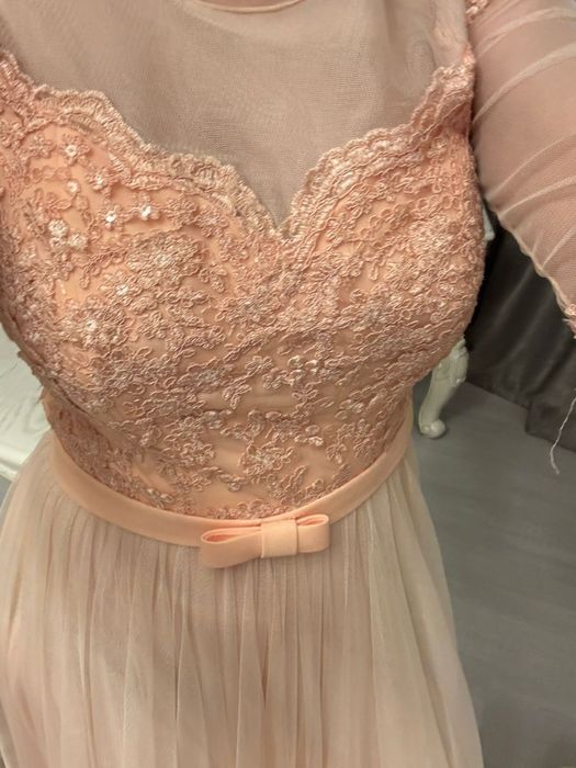 Вечернее платье