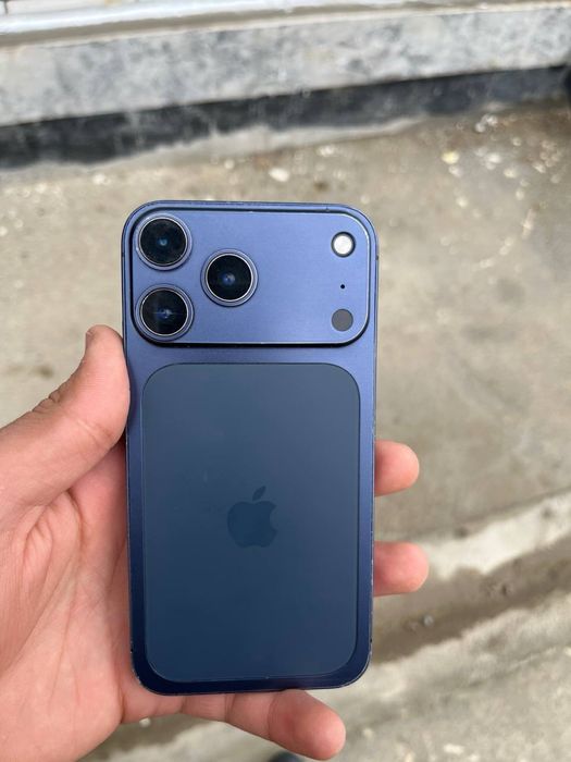 Iphone xr 17 pro korpus