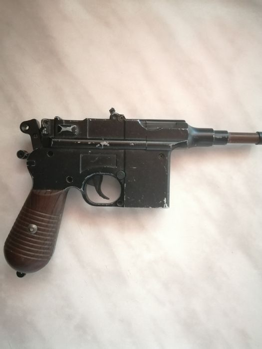 Машинки детские, пистолет продам