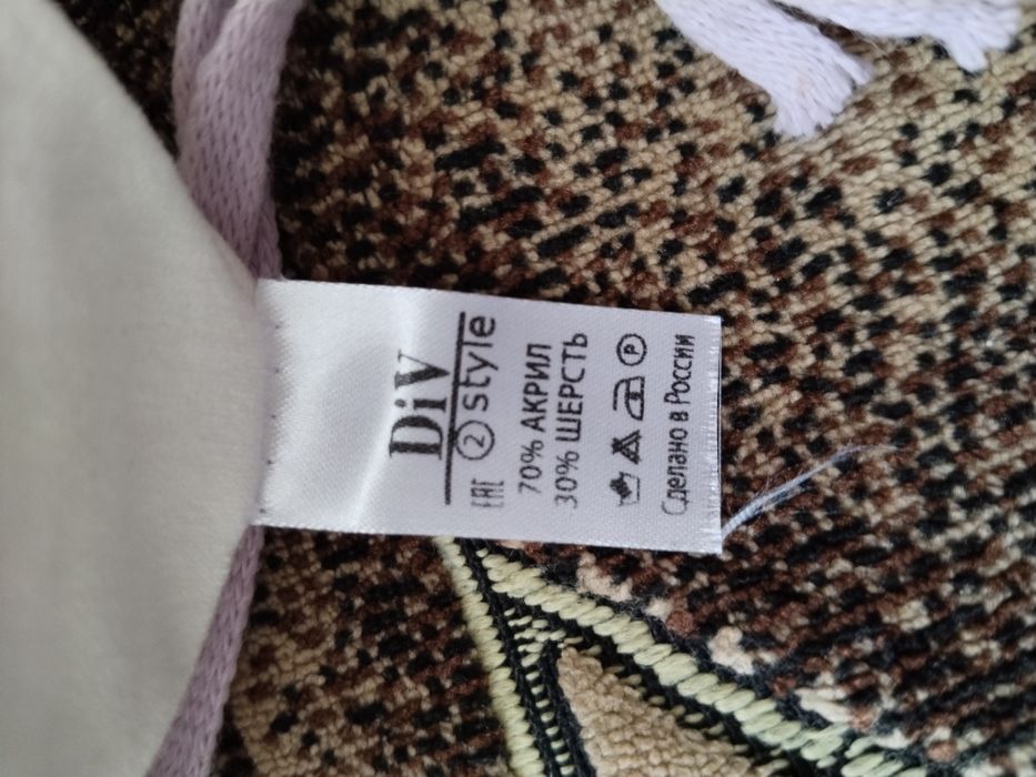 Продам детскую шапочку на девочку