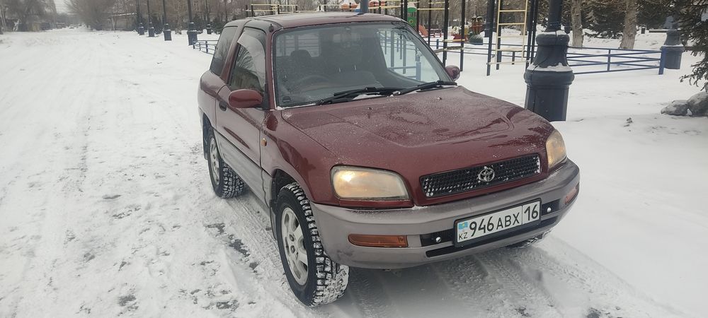 Продам машину Toyota RAV4