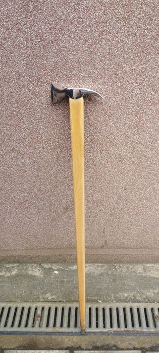 Piolet (toporas ) pentru drumetie din inox