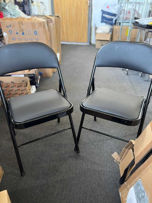 Set 2 scaune pliabile LeChamp, cadru metalic, tapiterie PU neagra