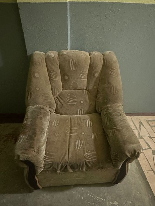 Кресло сотилади! Продаетса кресло!