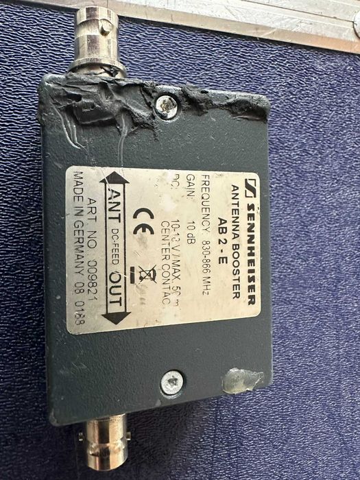 Микрофони Zennheiser EW300, antenna spliter