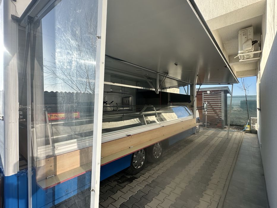 Inchiriere camioneta rulota food truck foodtruck