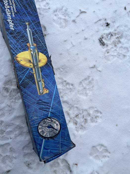 Продам амортизатор BMW 520