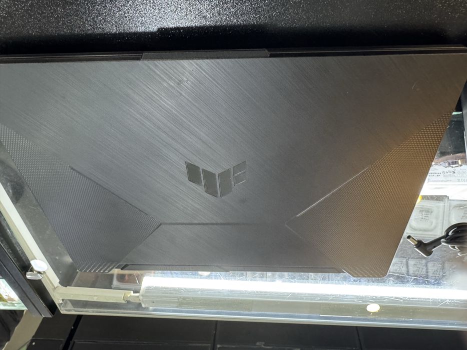 Asus Tuf gamnig f15 512/16