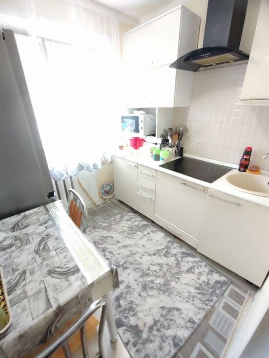 Продается 2-комн (4-32, 1 эт)