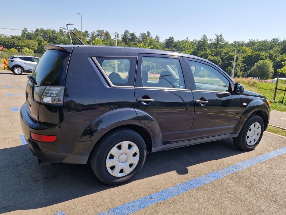 Mitsubishi outlander 2008