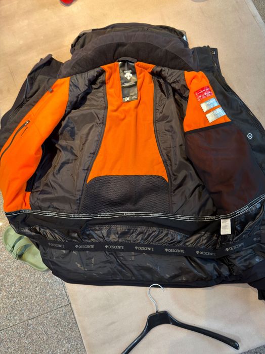 Descente Slalom Ski Jacket – XL