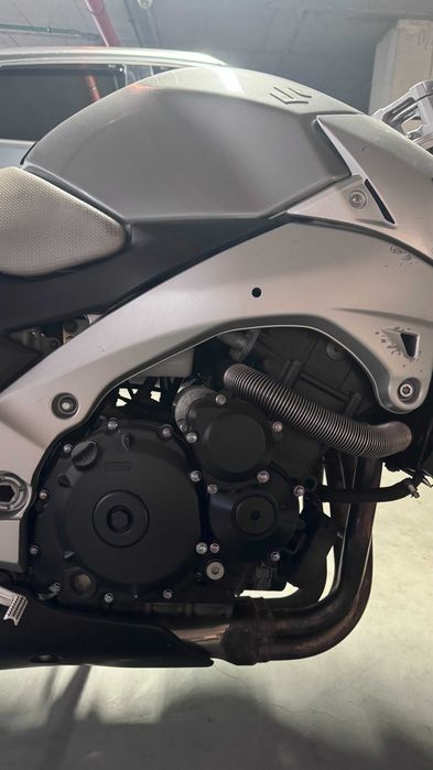 Suzuki GSR600 naked