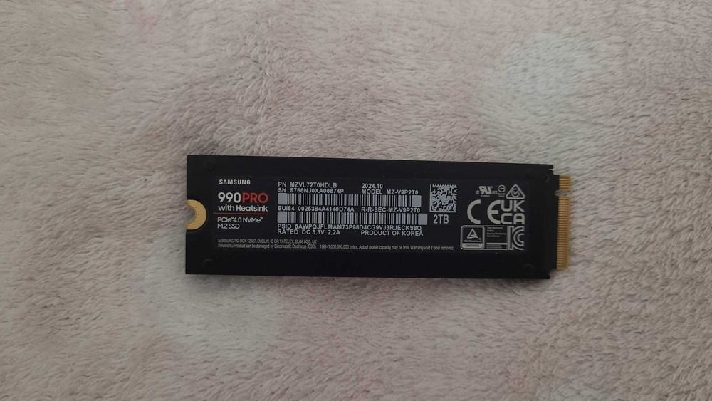 ssd Samsung 990 PRO de 2TB PCIe 4.0 NVMe M.2 SSD , nou , zero ore utilizare
