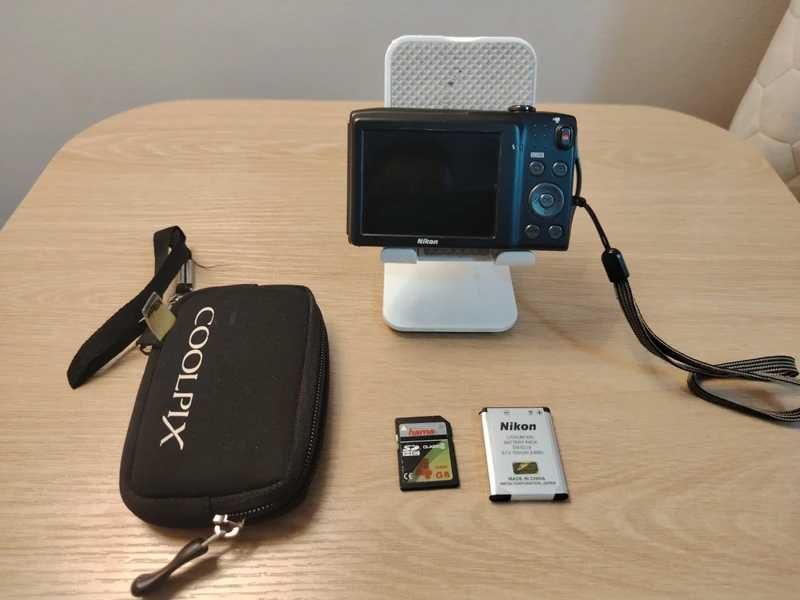 Nikon Coolpix S3300