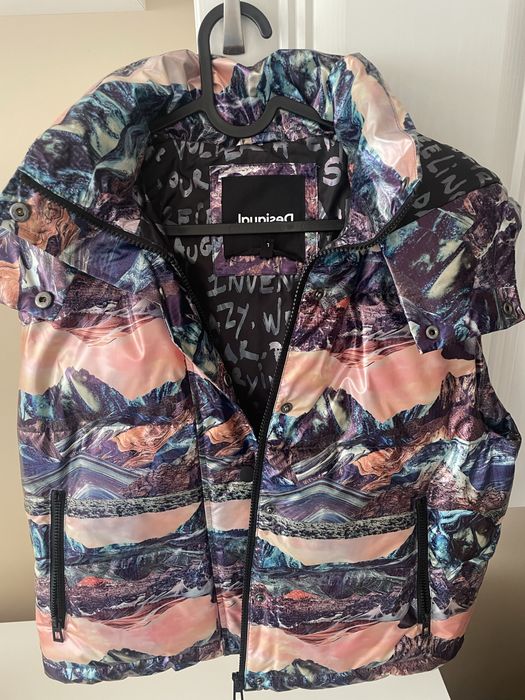 Шарен Елек с качулка Desigual