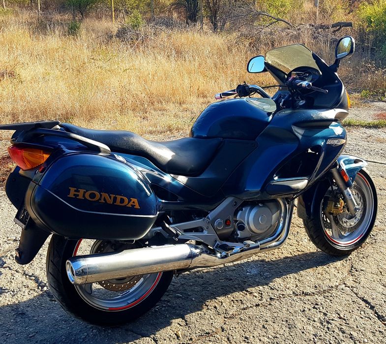Honda deauville 650 67cp 00