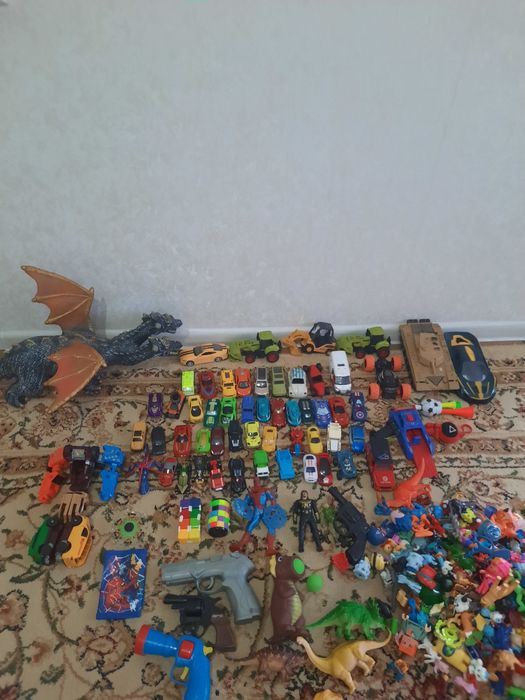 Игрушки для мальчика