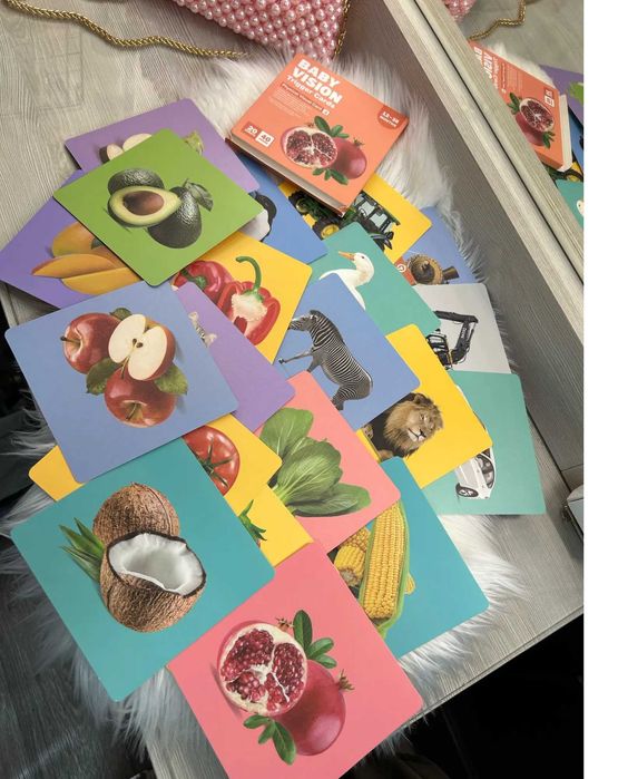 80 carduri pentru stimulare vizuala si cognitiva bebelusi, 0-36 luni