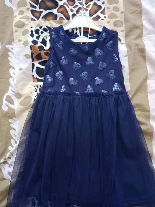 Продам платье на девочку