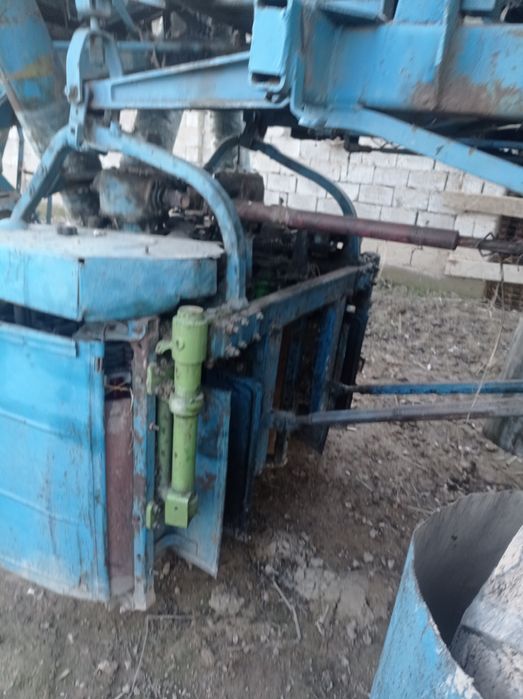 Срочно срочно Комбайн сатылады