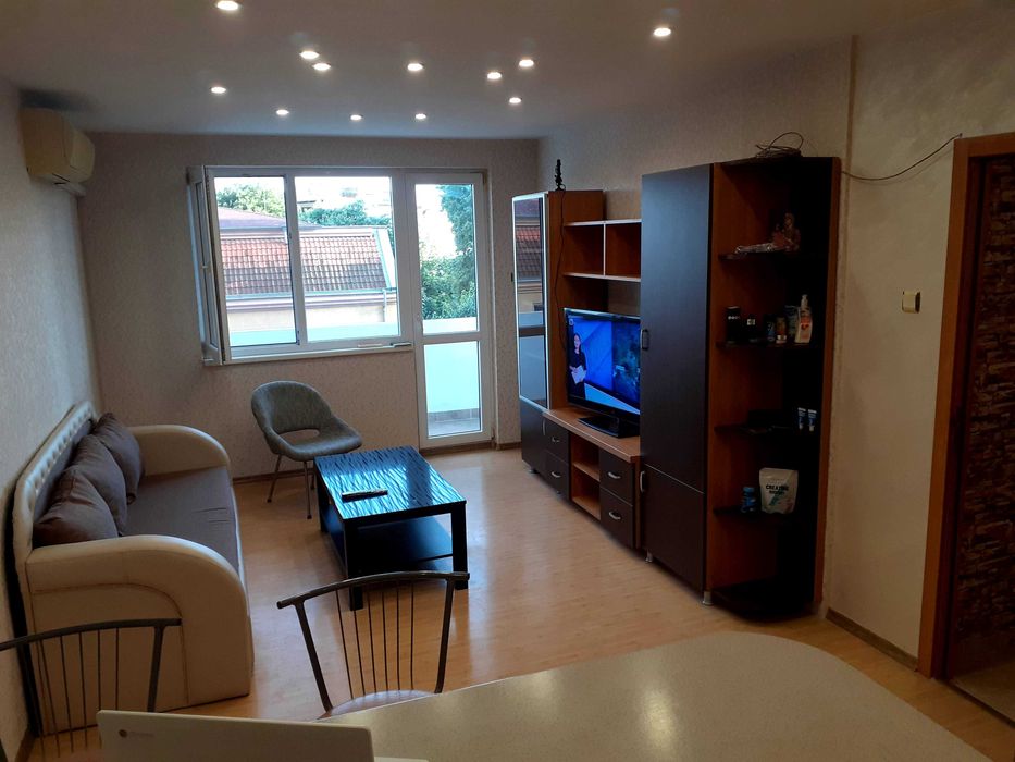 Дава се под наем Двустаен апартамент в Варна, Бизнес хотел - 68 кв.м за 600 € - Снимка #4