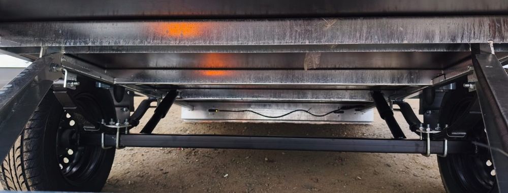 Прицеп для легкового автомобиля новый