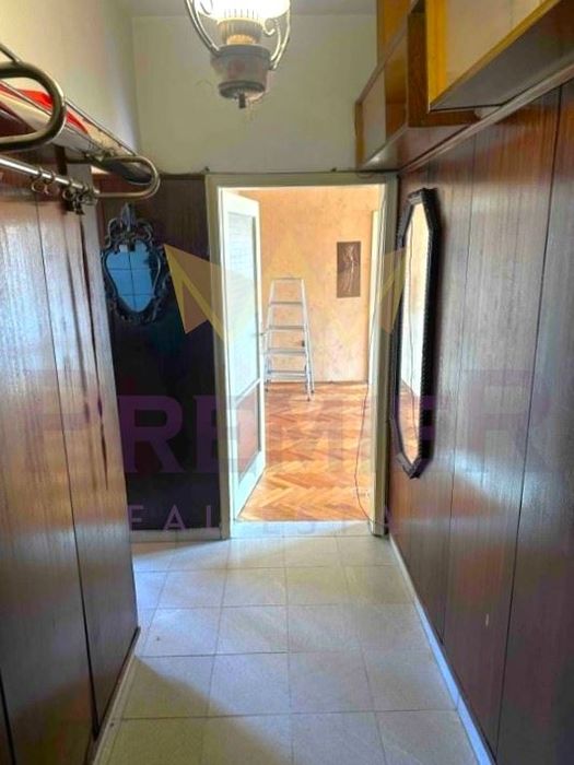 Продава се Тристаен апартамент в София, Бъкстон - 100 кв.м за 2430 €/кв.м - Снимка #3