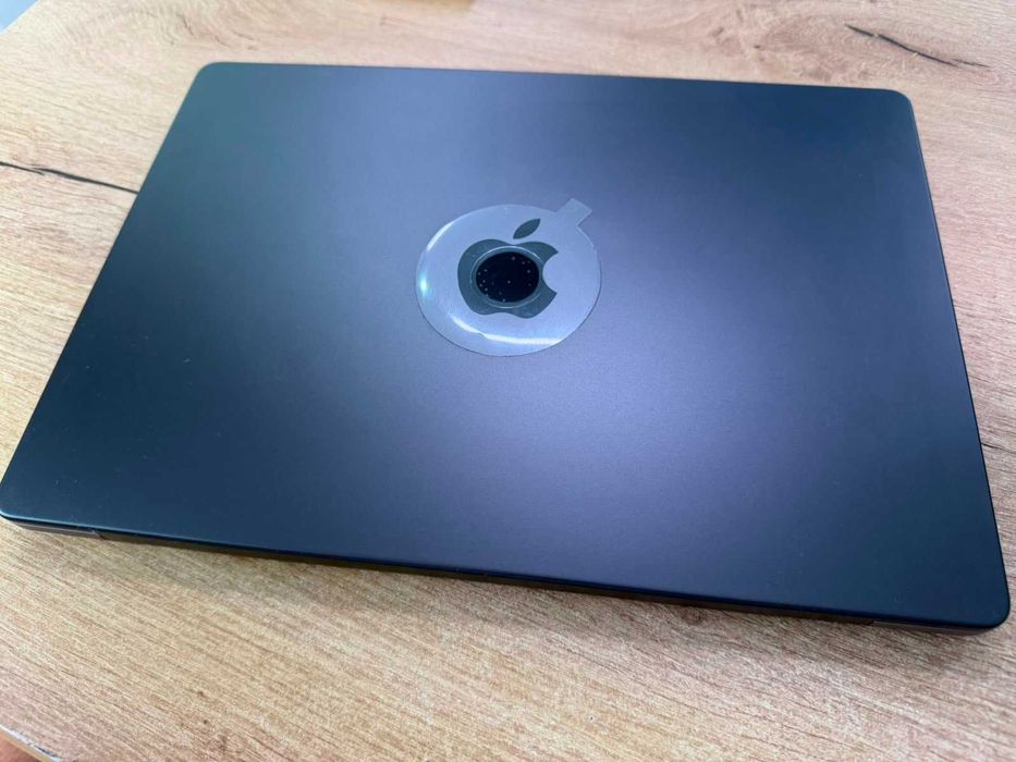 MacBook Pro 14 A2442 M1 Pro 16GB 512GB | Display Original Nou | Baterie 100% 1 Ciclu | Garantie 24 Luni