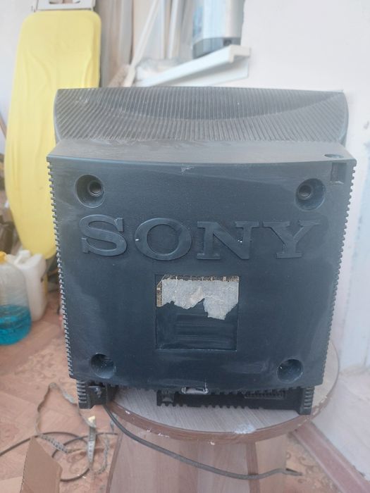Продам телевизор Sony Trinitron отлично работает