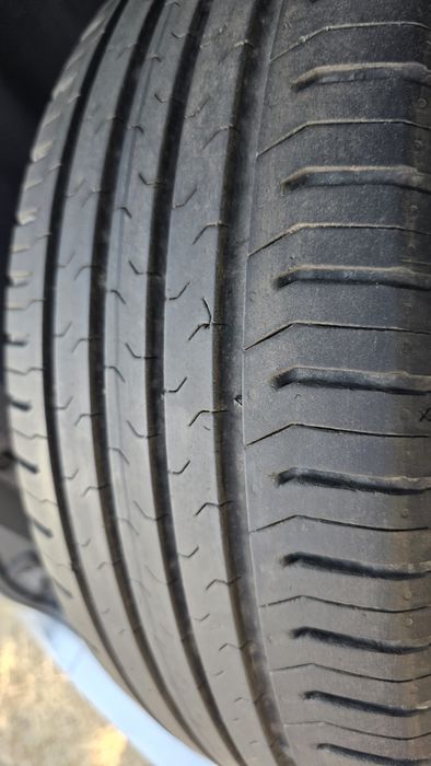De vânzare 2 Anvelope Continental de vară, 215/55 R17V , Dot 50/17
