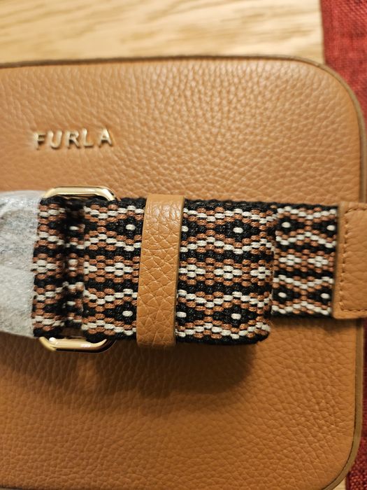 Чисто нова Чанта Furla